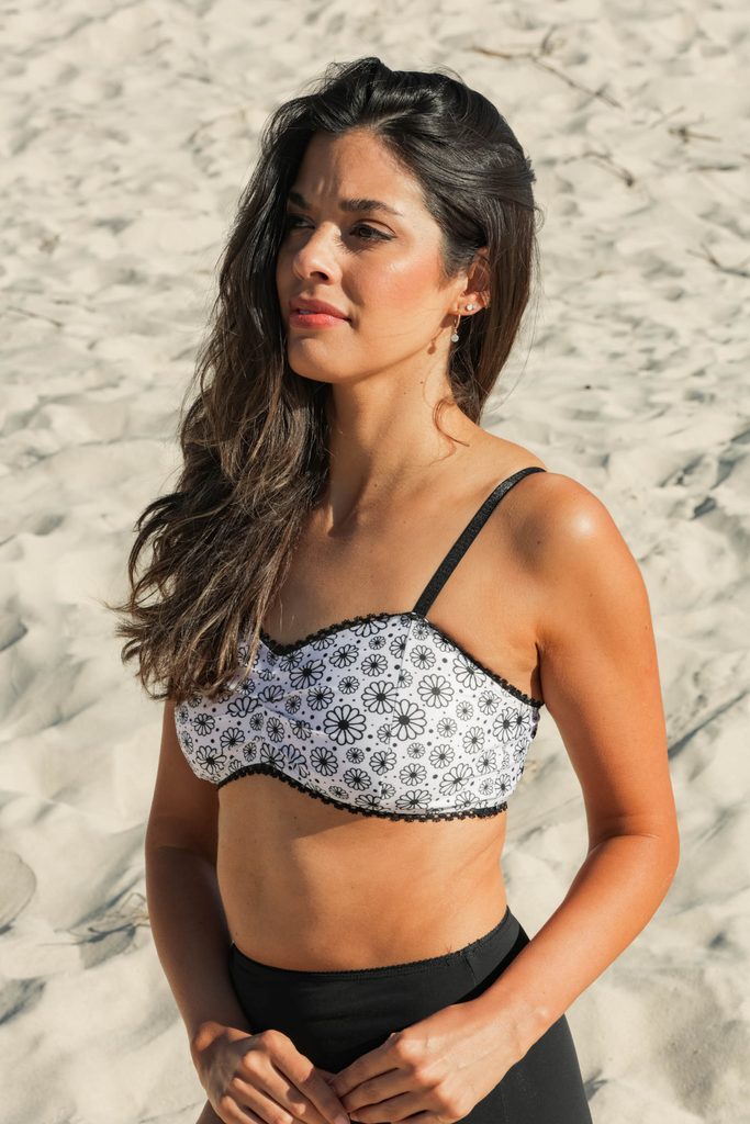 Feel confident and comfortable in our patterned autumn collection everyday  bralette and matching lace trim- perfect for any activity.  Browse our collection of stylish patterned and  plain bralettes and find your perfect fit for your underwear  today.
