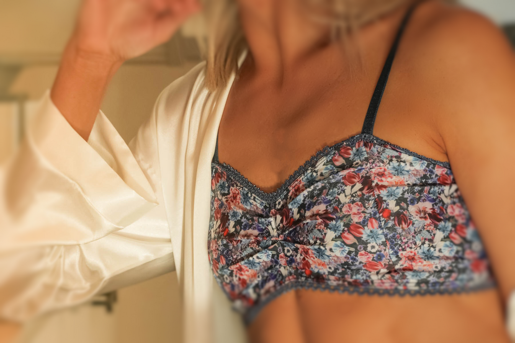 Feel confident and comfortable in our patterned bold fantasia summer everyday  bralette and matching lace trim- perfect for any activity.  Browse our collection of stylish patterned and  plain bralettes and underwear and find your perfect underwear  fit today.